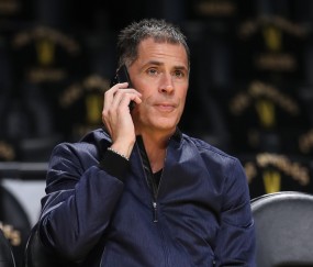 大乐透开奖结果今天奖-湖人调整管理层，佩林卡会被解雇吗？富保罗提议交易，是否控制？|里夫斯|里奇|克里斯·保罗|洛杉矶湖人队|nba_新浪体育_新浪新闻